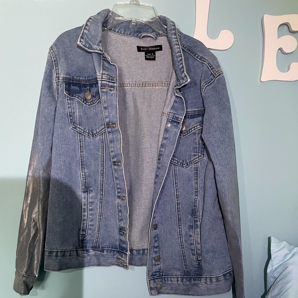 Jean jacket with sparkly sleeve